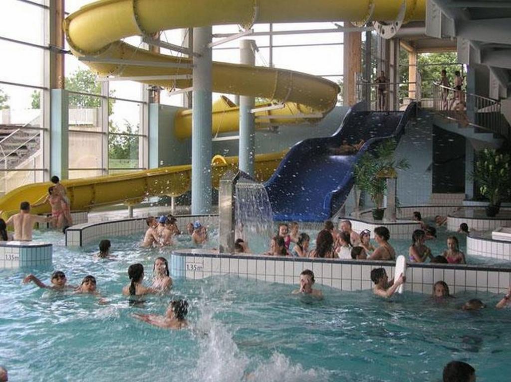 Hotel Accademia Ostrowiec Świętokrzyski Kültér fotó