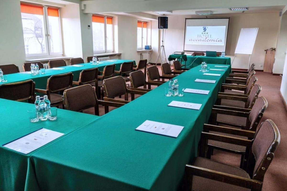 Hotel Accademia Ostrowiec Świętokrzyski Kültér fotó